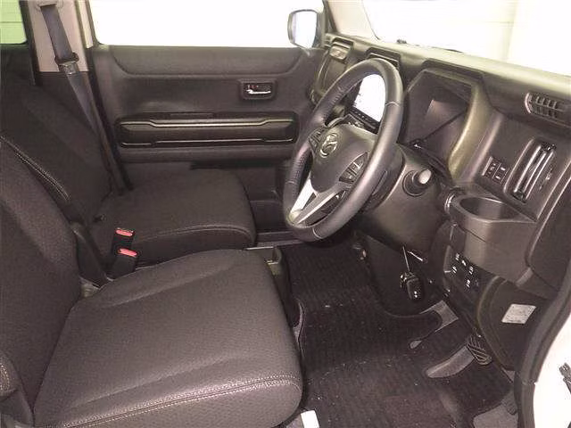 MAZDA FLAIR CROSSOVER
