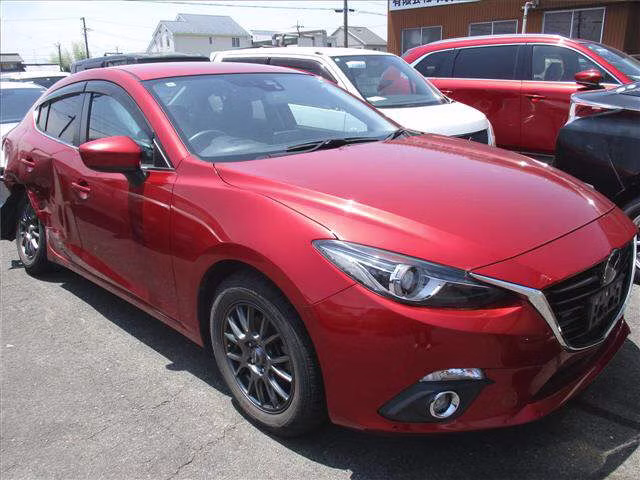 MAZDA AXELA