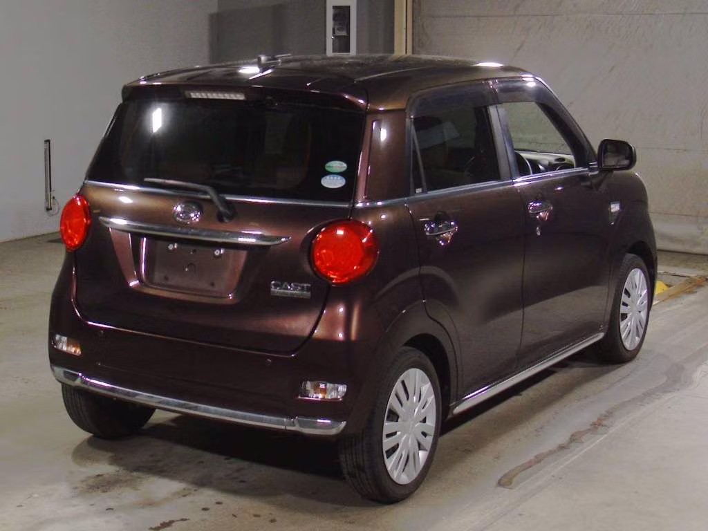 DAIHATSU CAST
