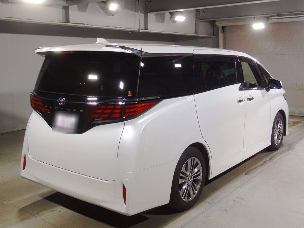 TOYOTA ALPHARD