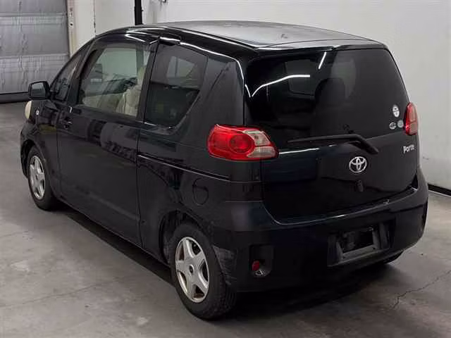 TOYOTA PORTE