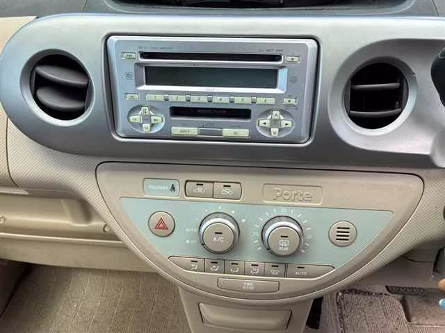 TOYOTA PORTE