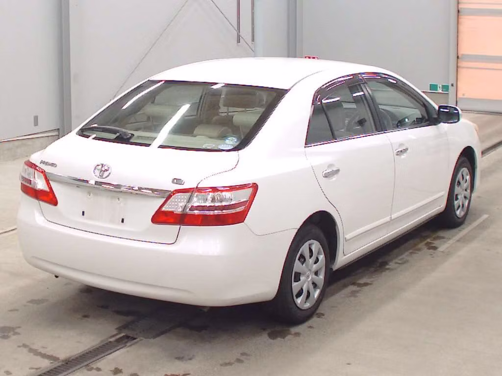 TOYOTA PREMIO