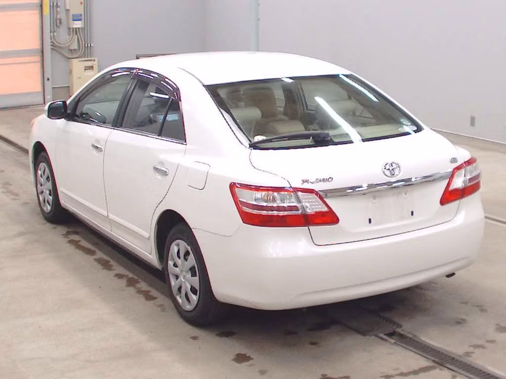 TOYOTA PREMIO