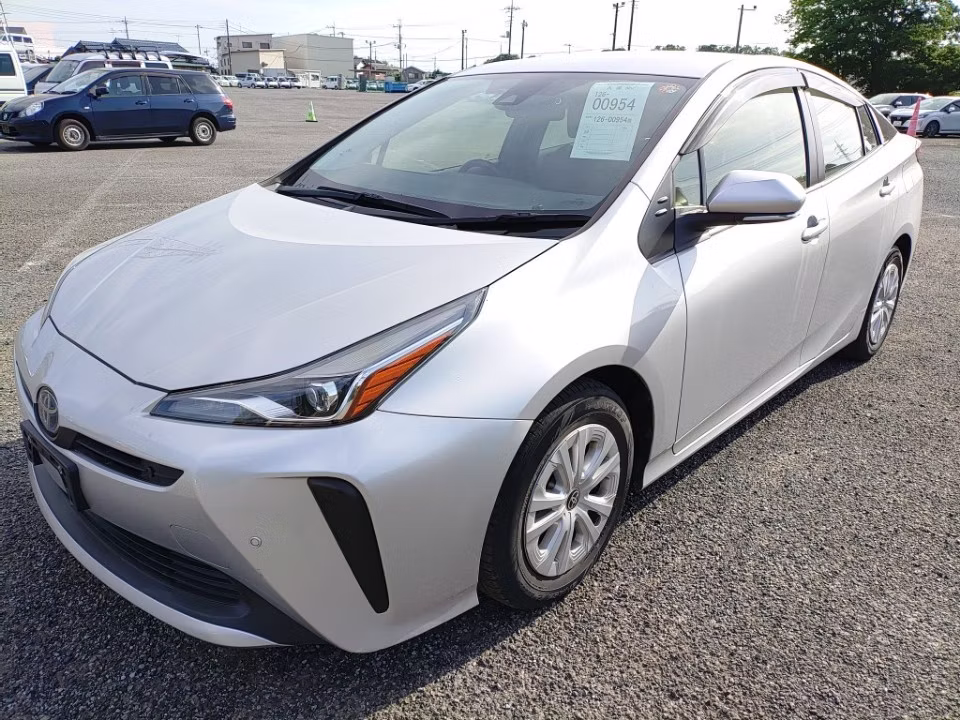 TOYOTA PRIUS