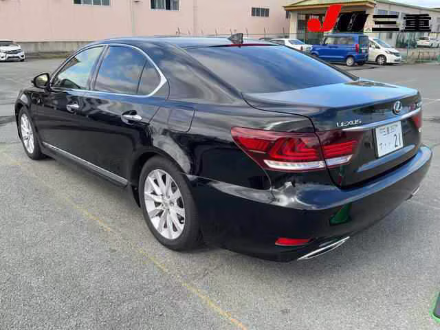 LEXUS LS460