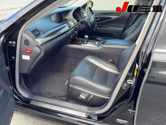 LEXUS LS460