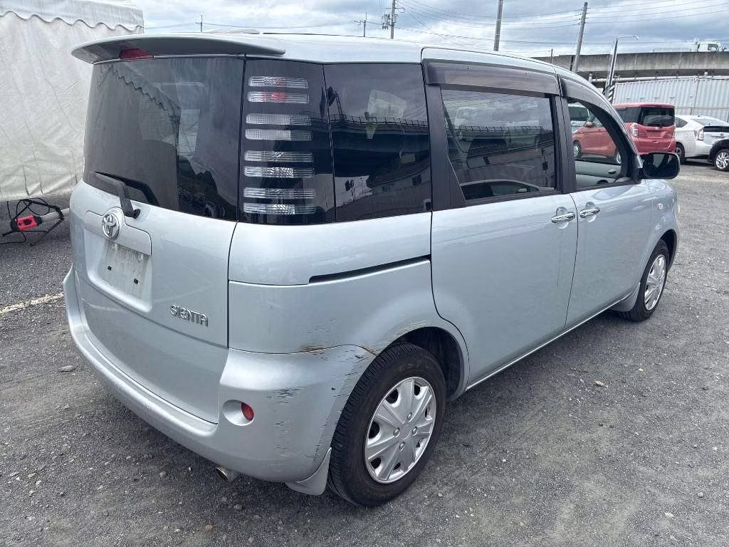 TOYOTA SIENTA