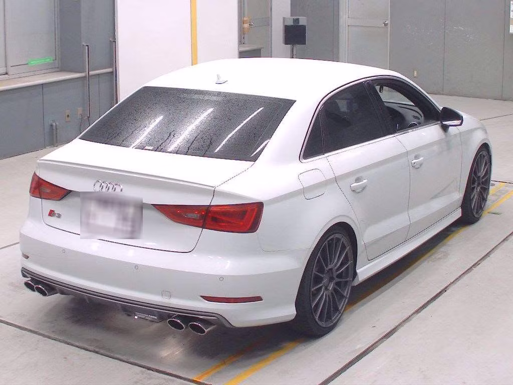 AUDI S3