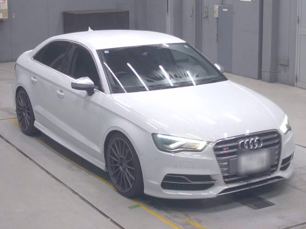 AUDI S3