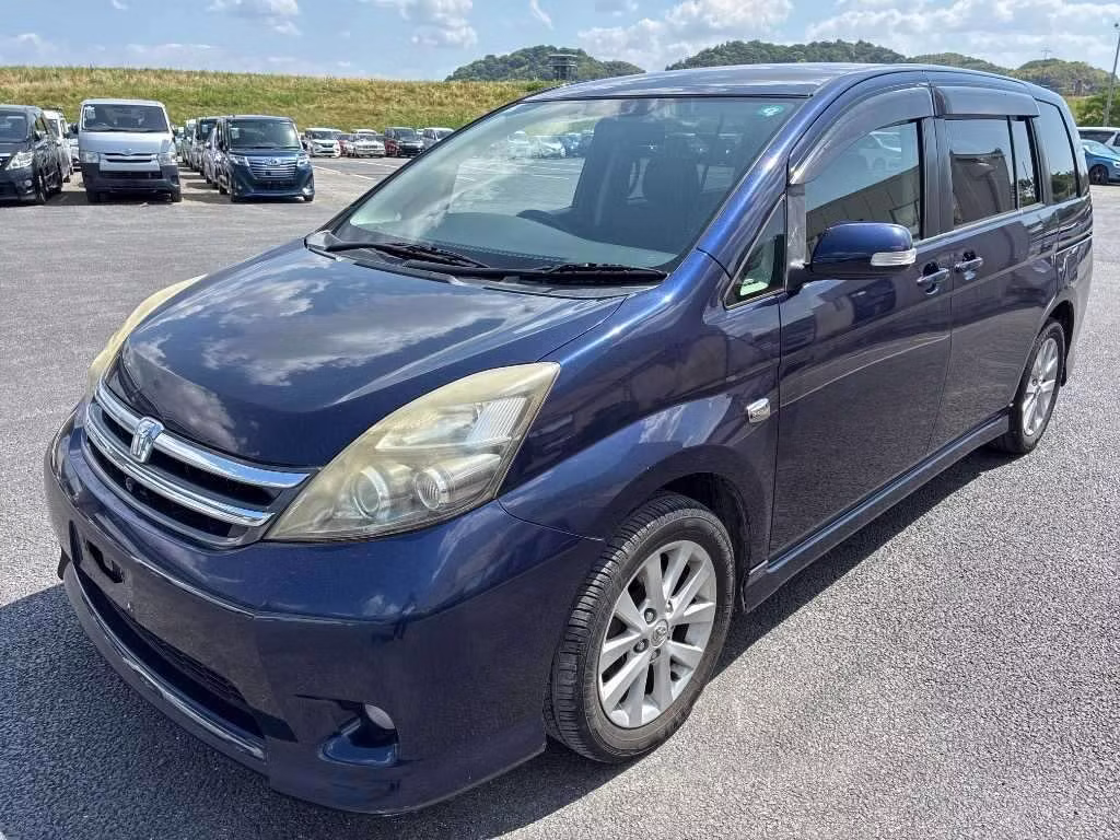 TOYOTA ISIS