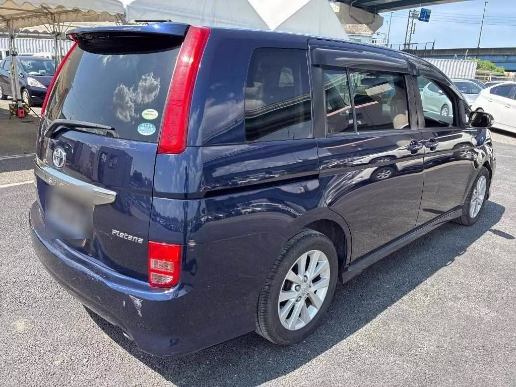 TOYOTA ISIS