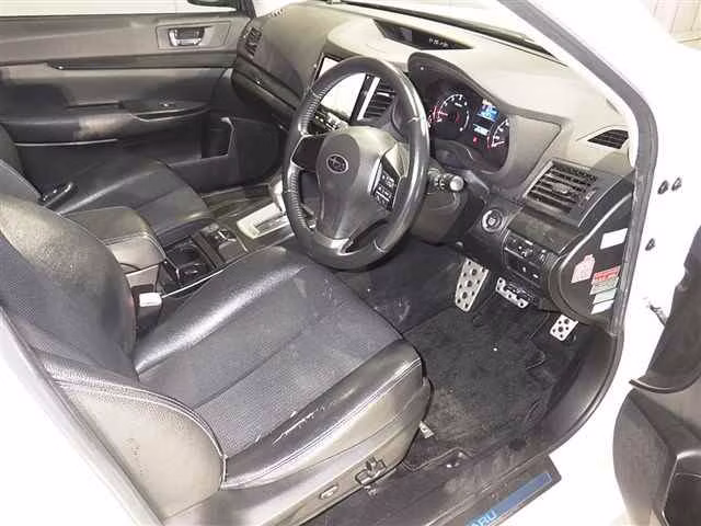 SUBARU LEGACY