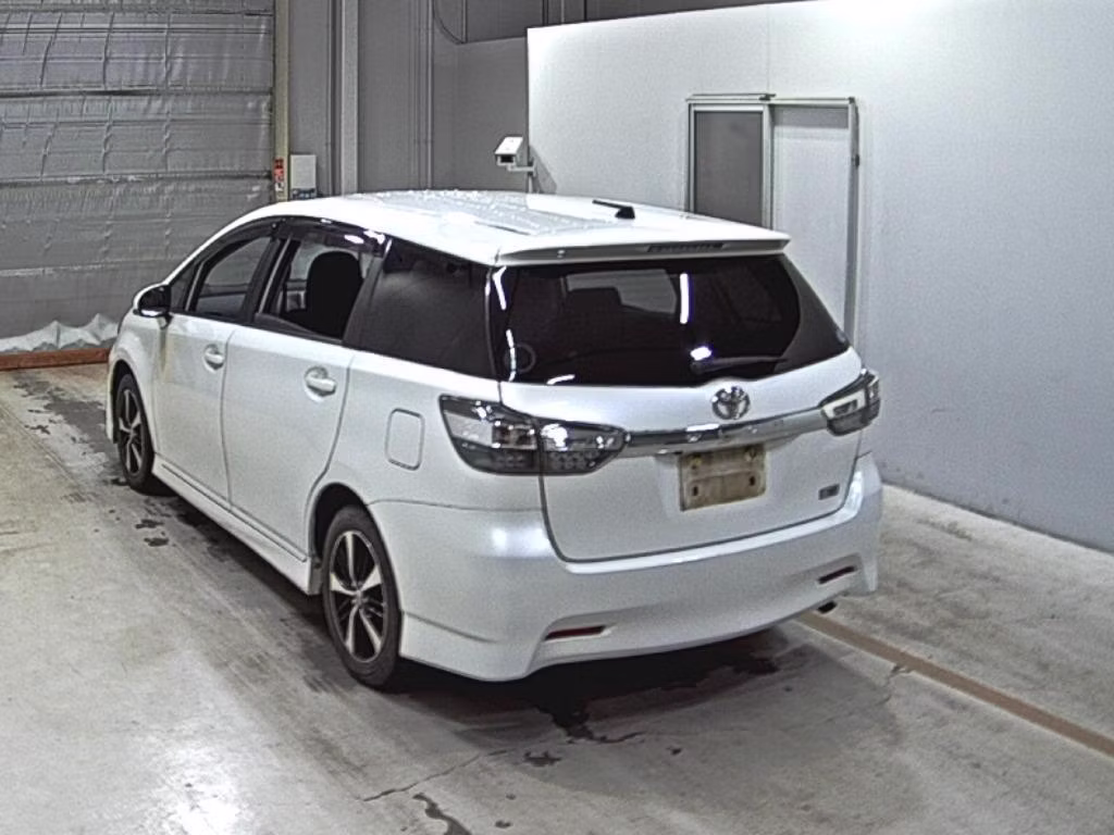 TOYOTA WISH