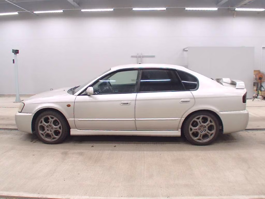 SUBARU LEGACY B4