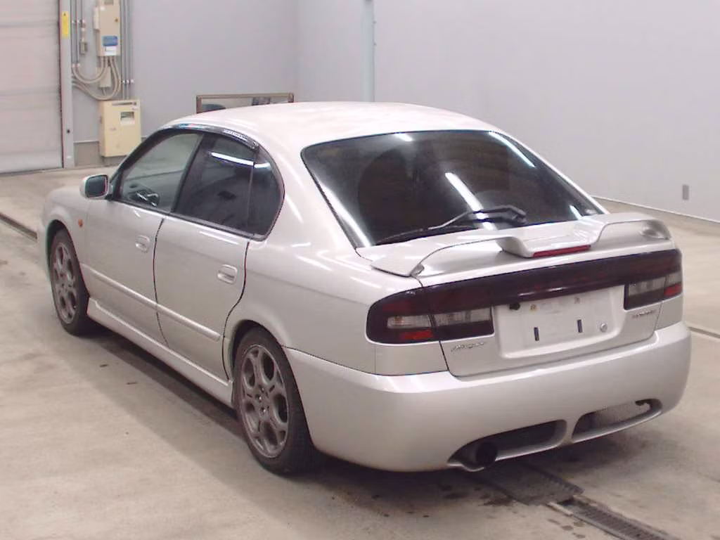 SUBARU LEGACY B4