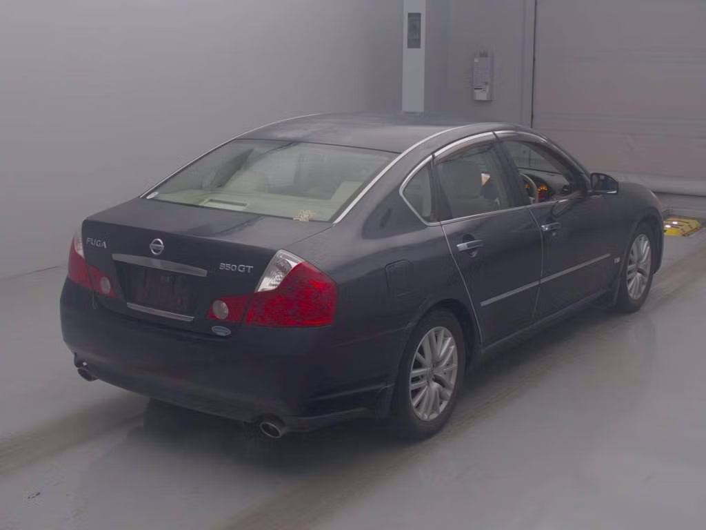 NISSAN FUGA