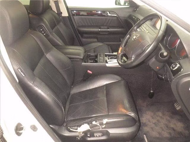NISSAN FUGA