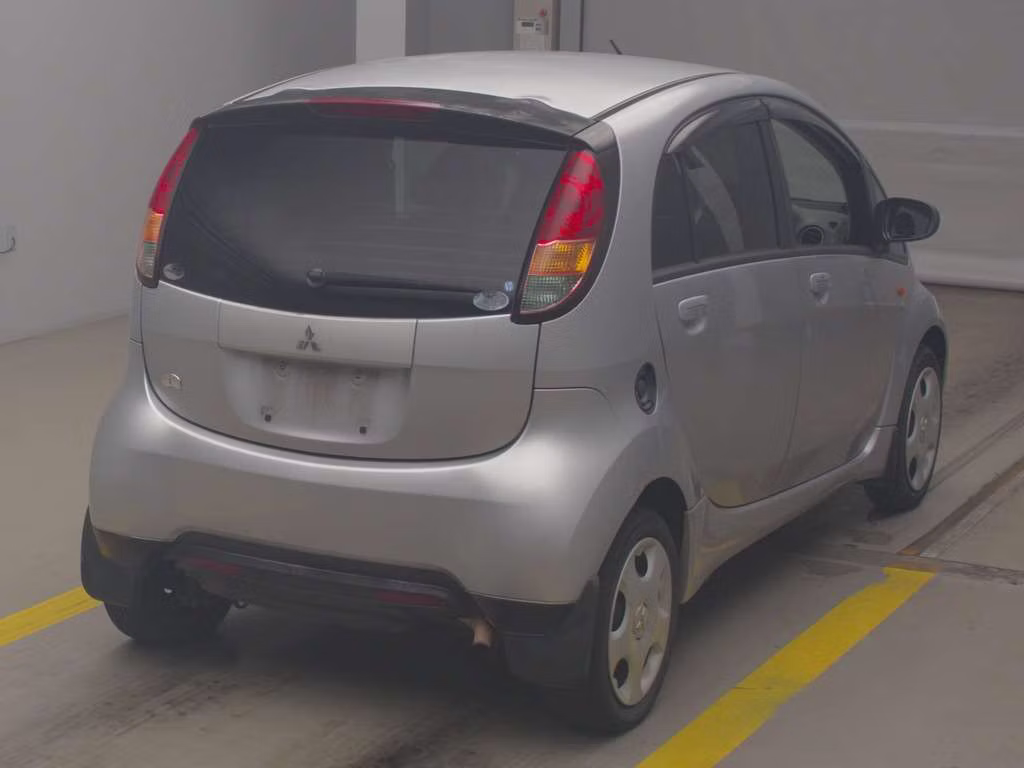 MITSUBISHI I