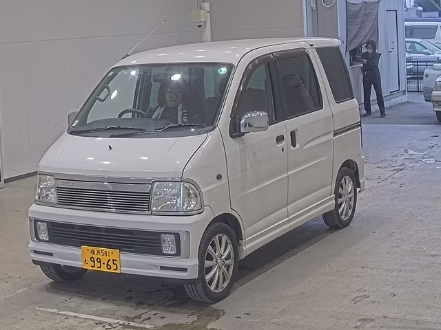 DAIHATSU ATRAI