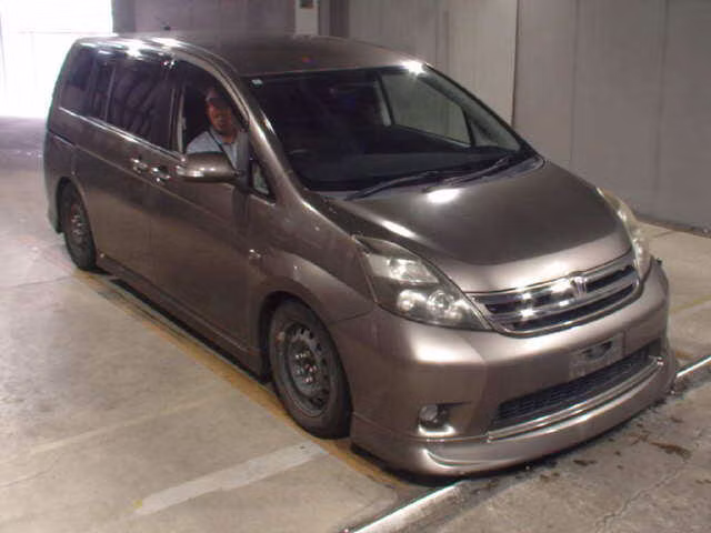 TOYOTA ISIS