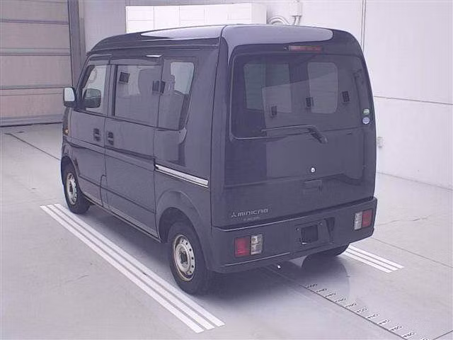 MITSUBISHI MINICAB
