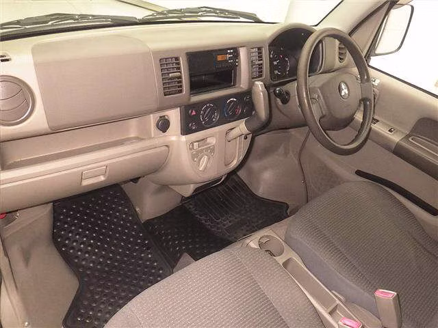 MITSUBISHI MINICAB