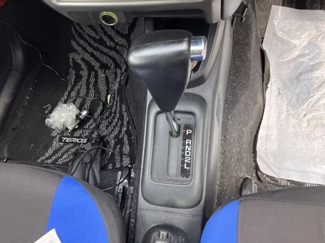 DAIHATSU TERIOS KID