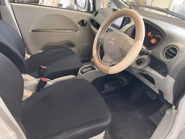 MITSUBISHI I