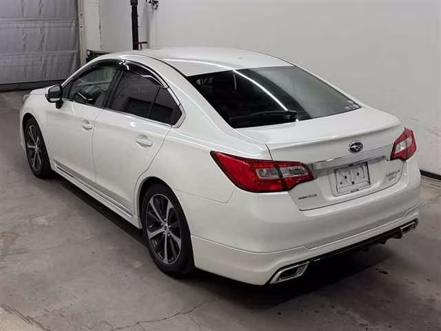 SUBARU LEGACY B4