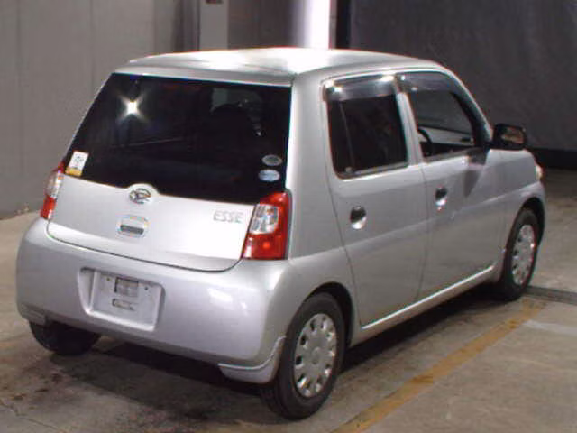 DAIHATSU ESSE