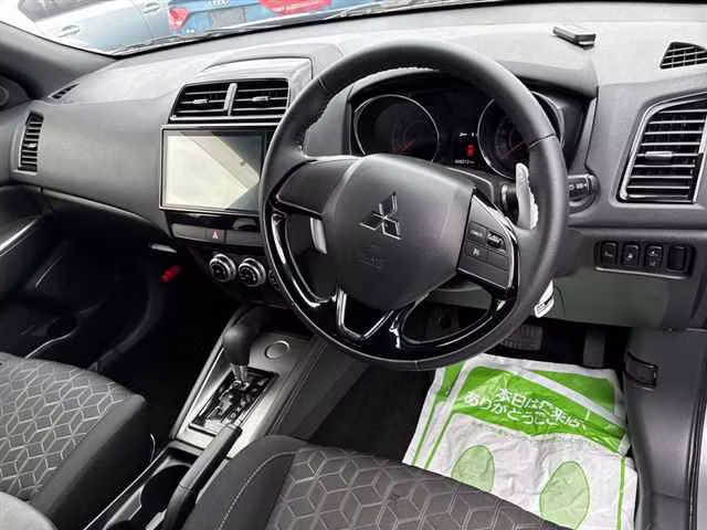 MITSUBISHI RVR