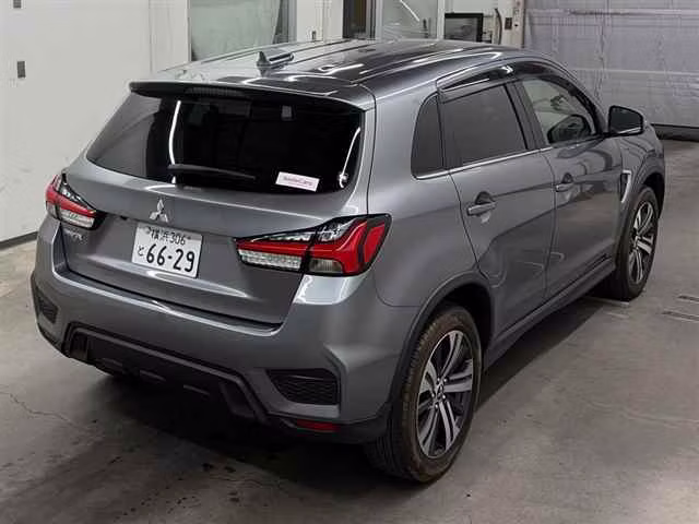 MITSUBISHI RVR