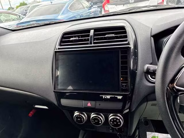 MITSUBISHI RVR