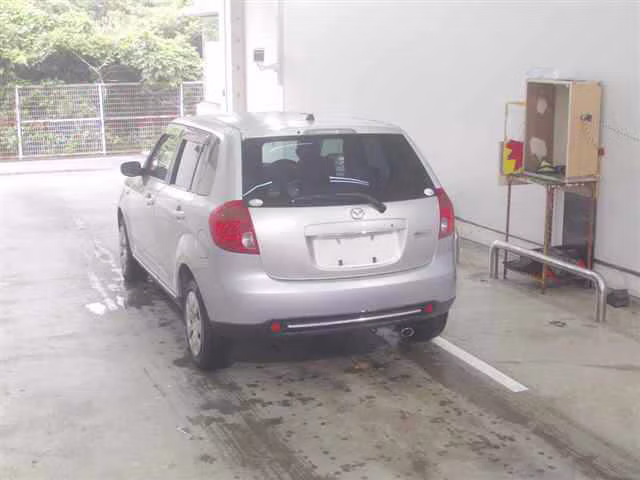 MAZDA VERISA