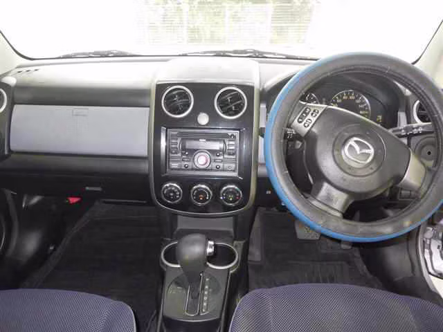 MAZDA VERISA