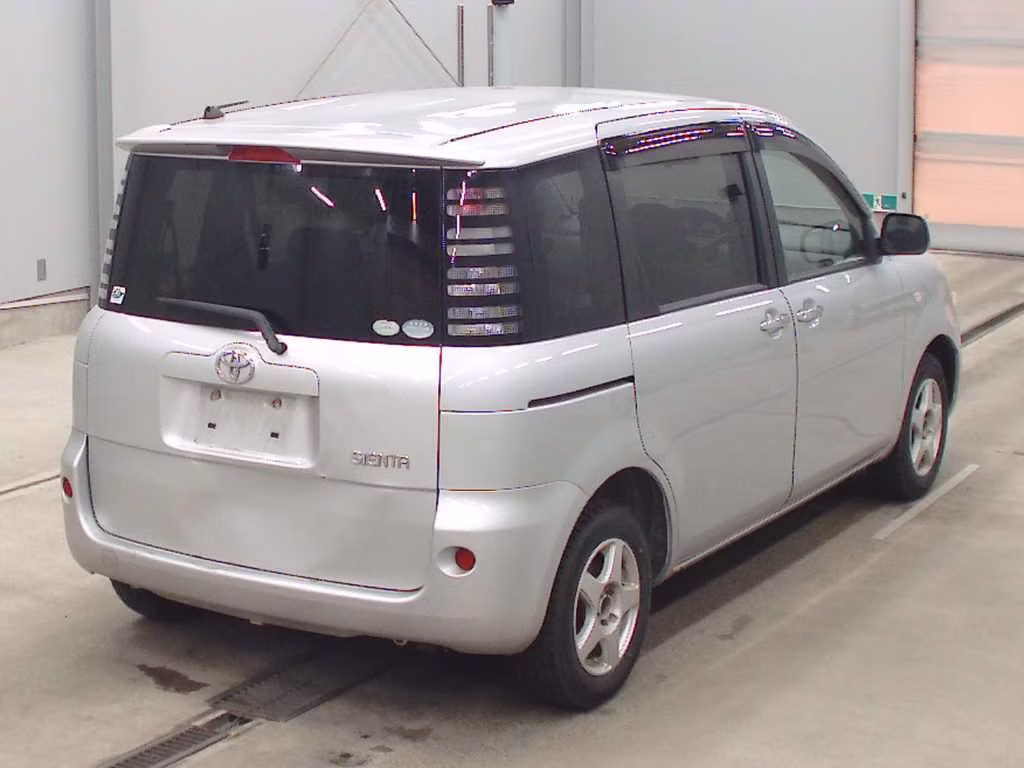 TOYOTA SIENTA