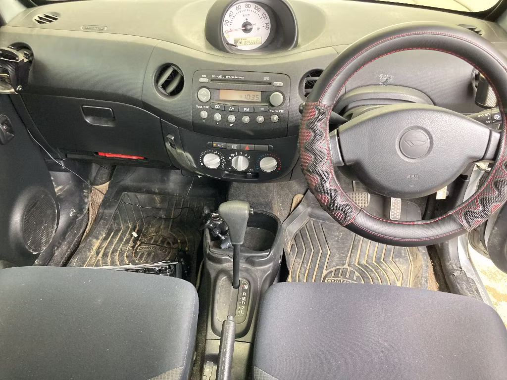 DAIHATSU ESSE