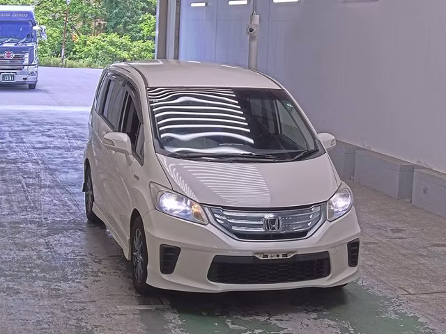 HONDA FREED