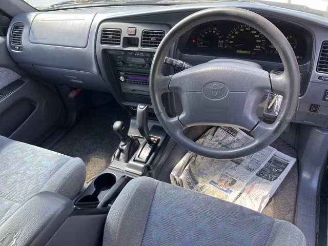 TOYOTA HILUX SURF