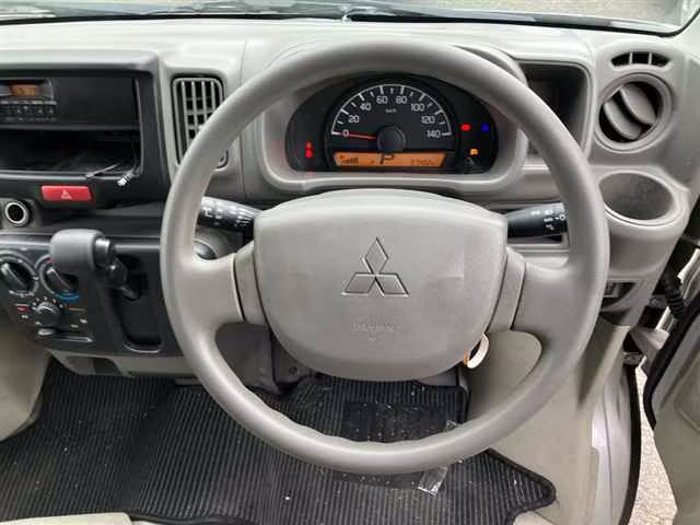 MITSUBISHI MINICAB
