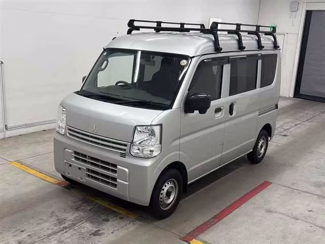 MITSUBISHI MINICAB