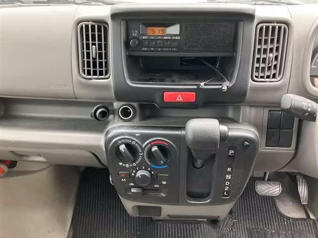 MITSUBISHI MINICAB
