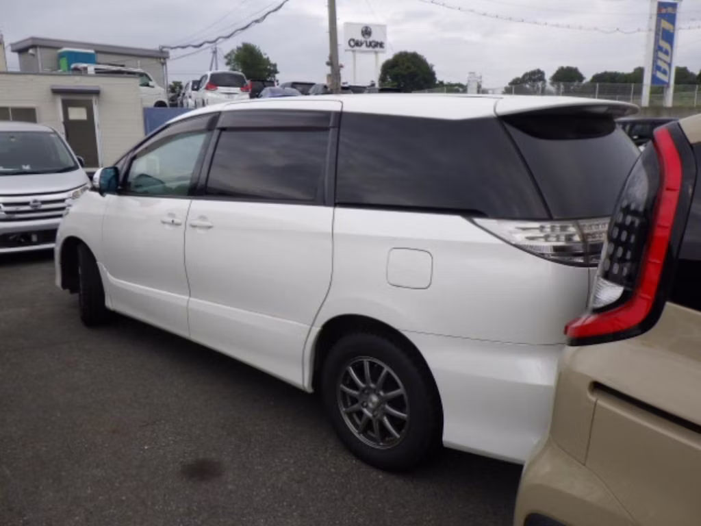 TOYOTA ESTIMA