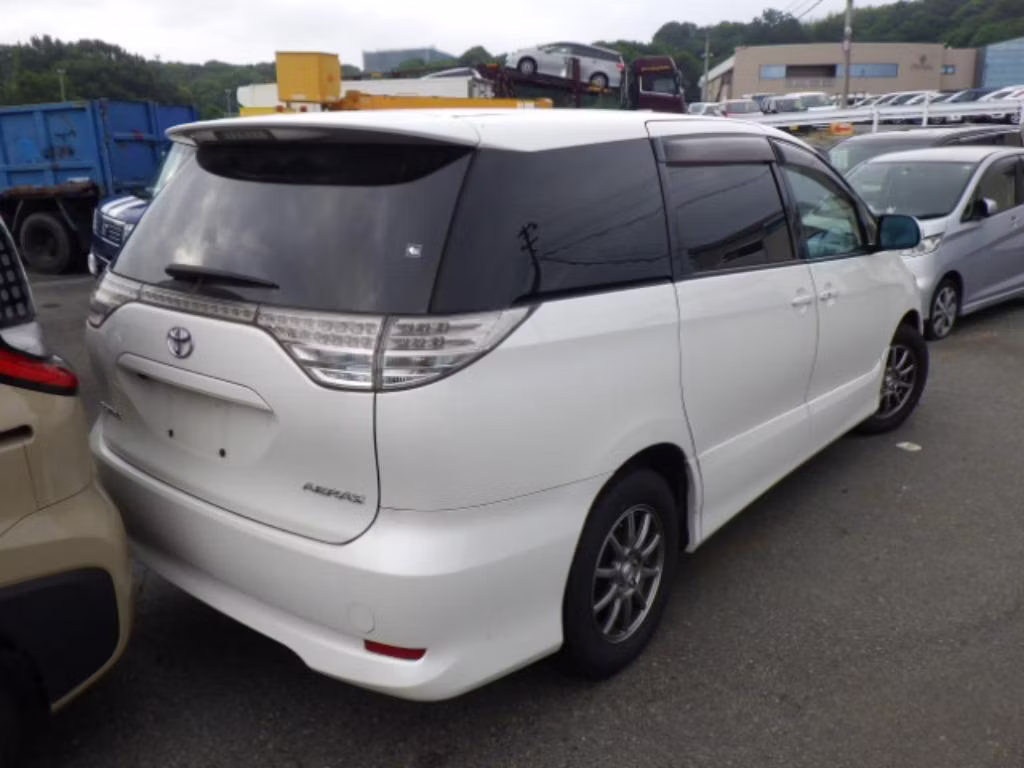 TOYOTA ESTIMA