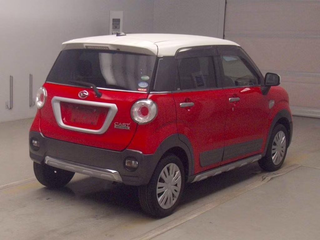 DAIHATSU CAST