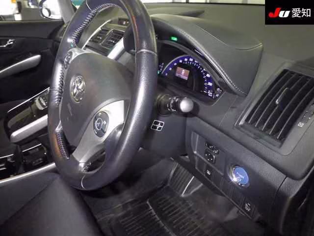 TOYOTA SAI