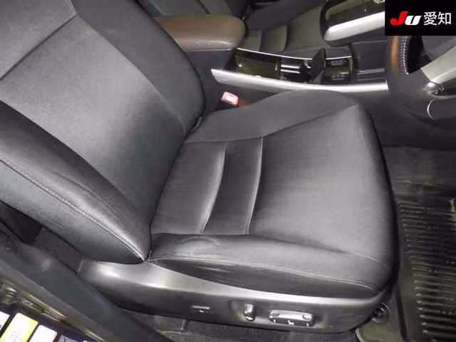 TOYOTA SAI