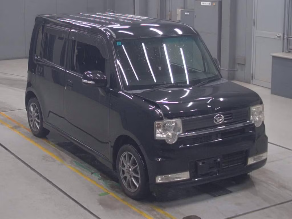 DAIHATSU MOVE CONTE