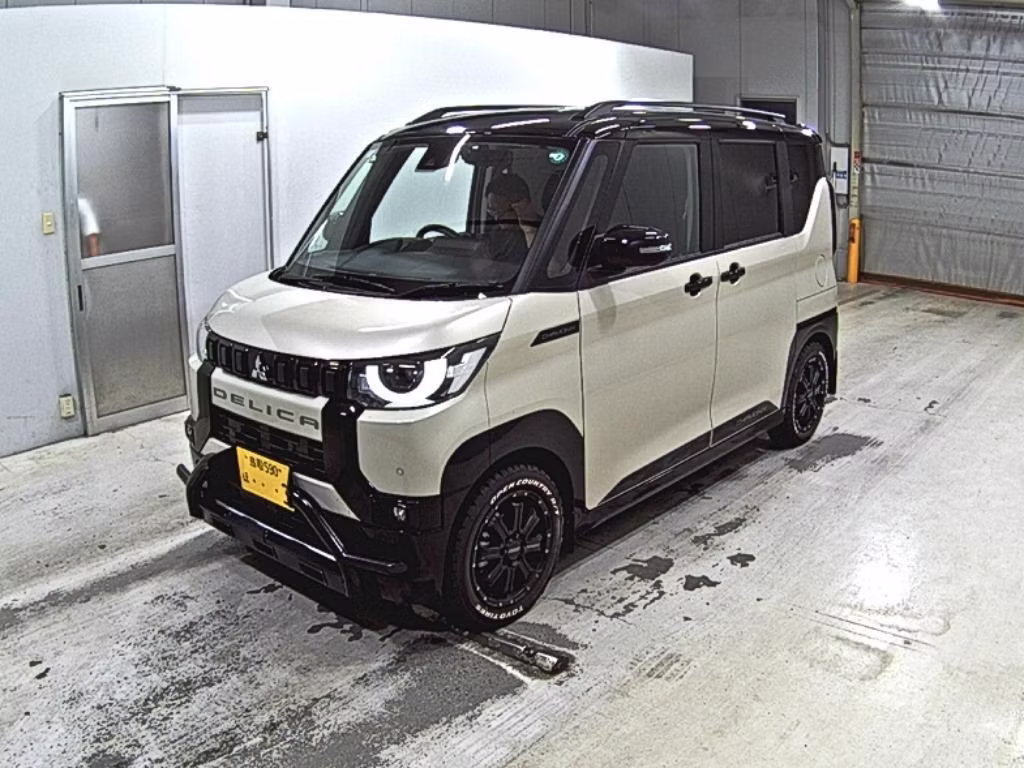 MITSUBISHI DELICA MINI